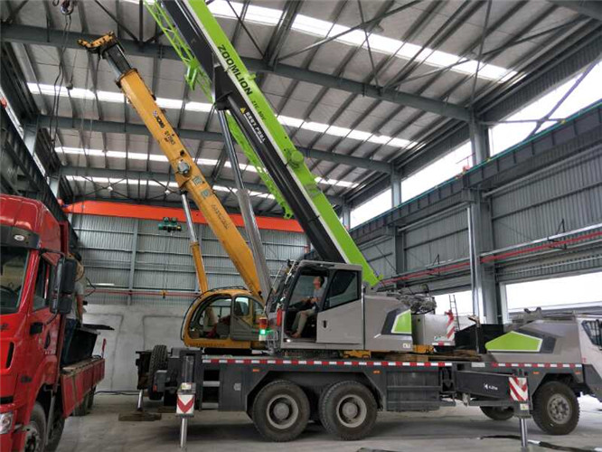 汉滨区高空车出租需要注意哪些安全事项？