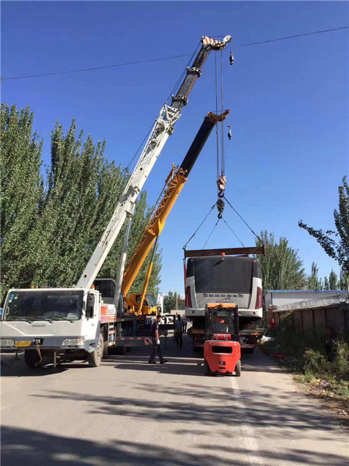 汉滨区港口集装箱搬运案例